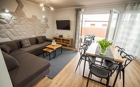 Apartamenty Bałtyckie - Sloneczna Oaza - Parking, Taras, Ogród, WIFI